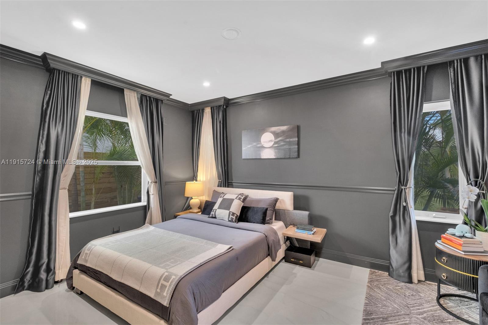 726 NE 17th Way Fort Lauderdale, FL 33304