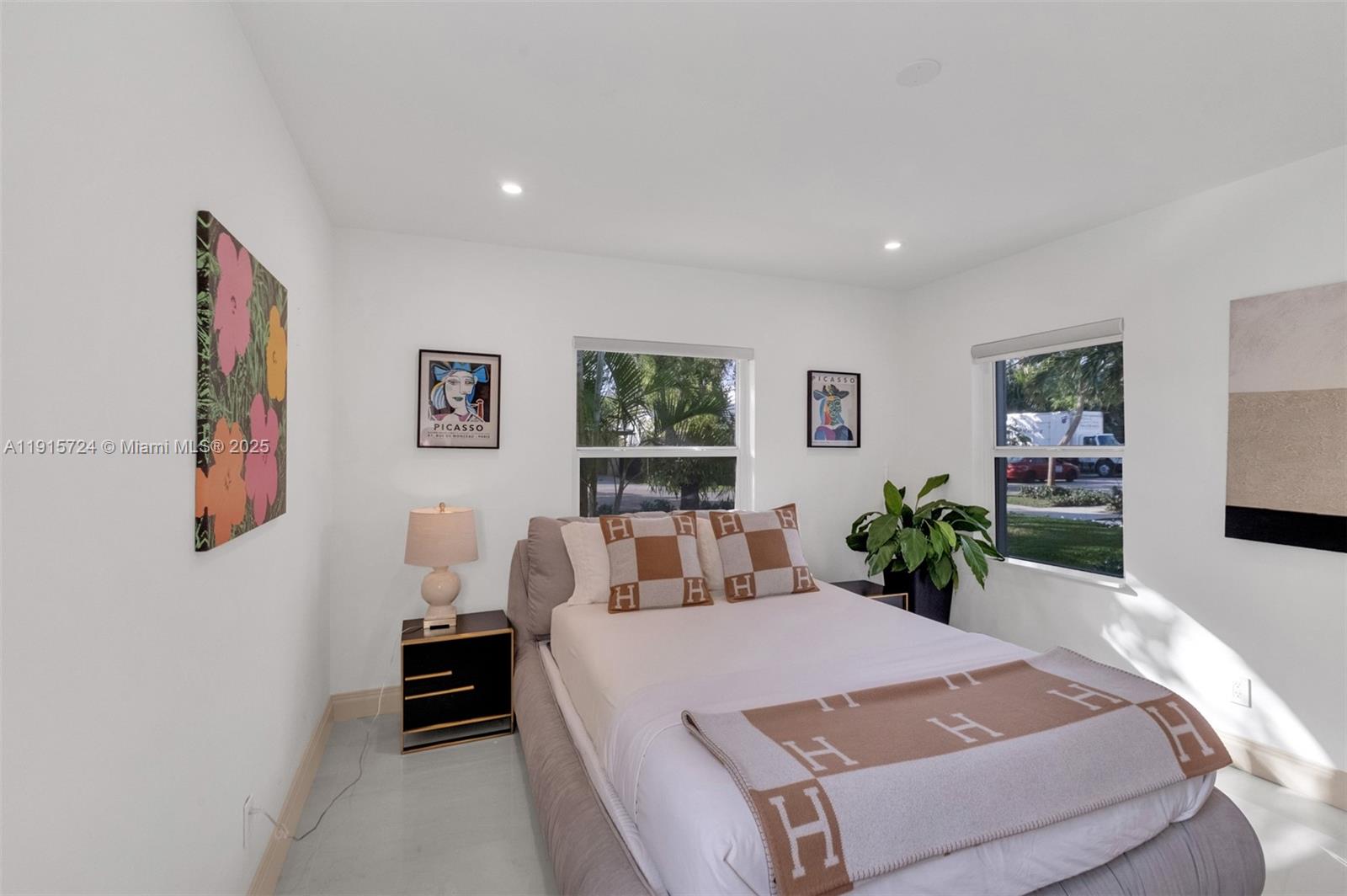 726 NE 17th Way Fort Lauderdale, FL 33304