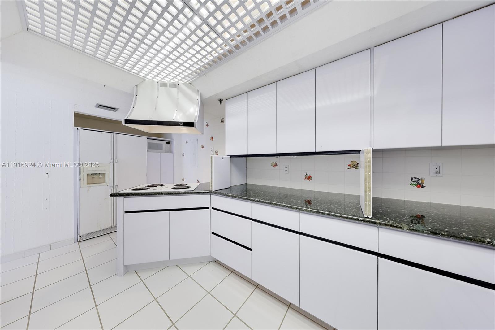 520 Brickell Key Dr #A1104 Miami, FL 33131