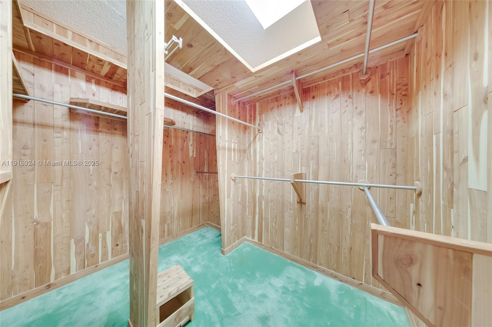 520 Brickell Key Dr #A1104 Miami, FL 33131