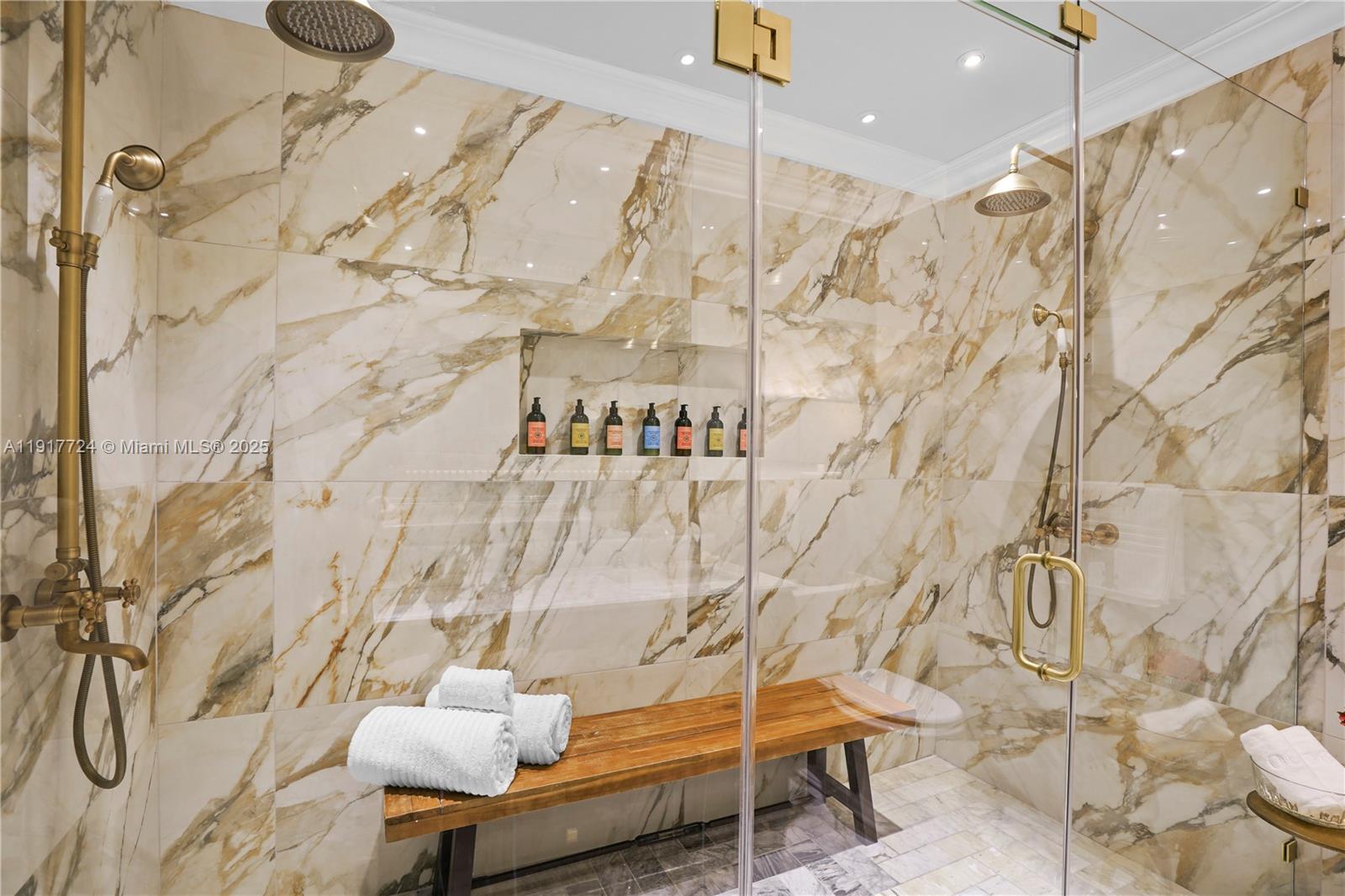 1625 Daytonia Rd Miami Beach, FL 33141