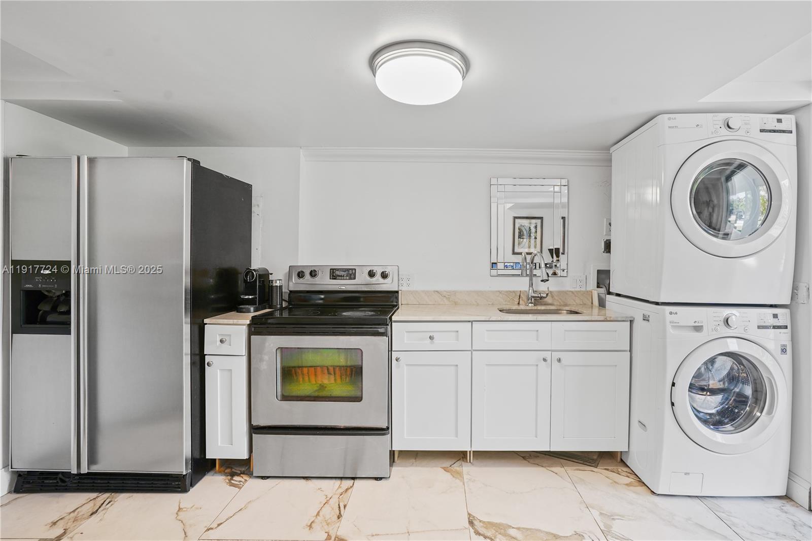 1625 Daytonia Rd Miami Beach, FL 33141