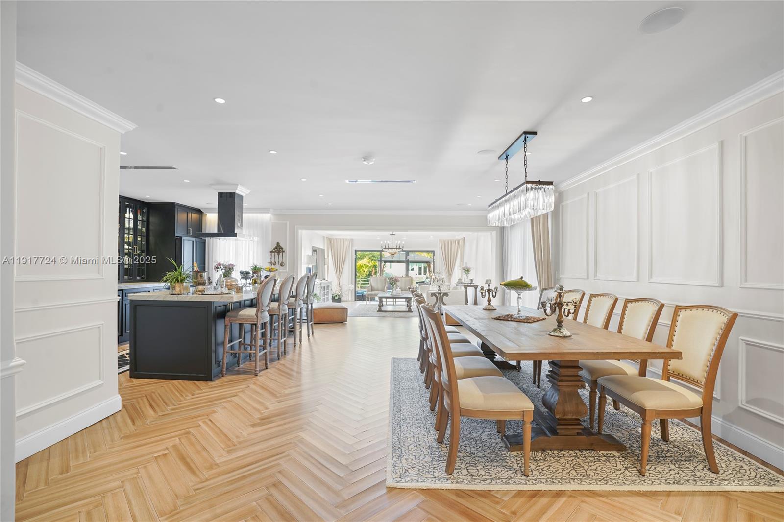 1625 Daytonia Rd Miami Beach, FL 33141