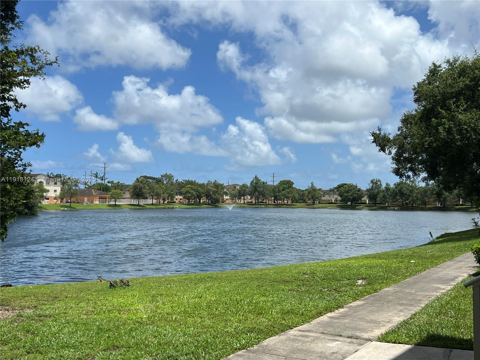 3690 N 56th Ave #916