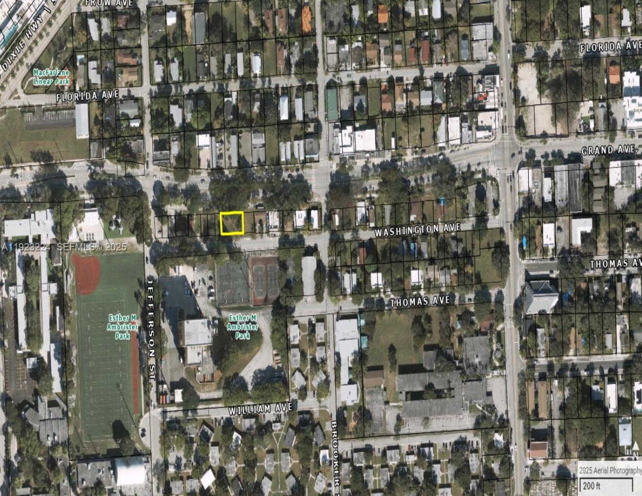 3910 Grand Ave Miami, FL 33133