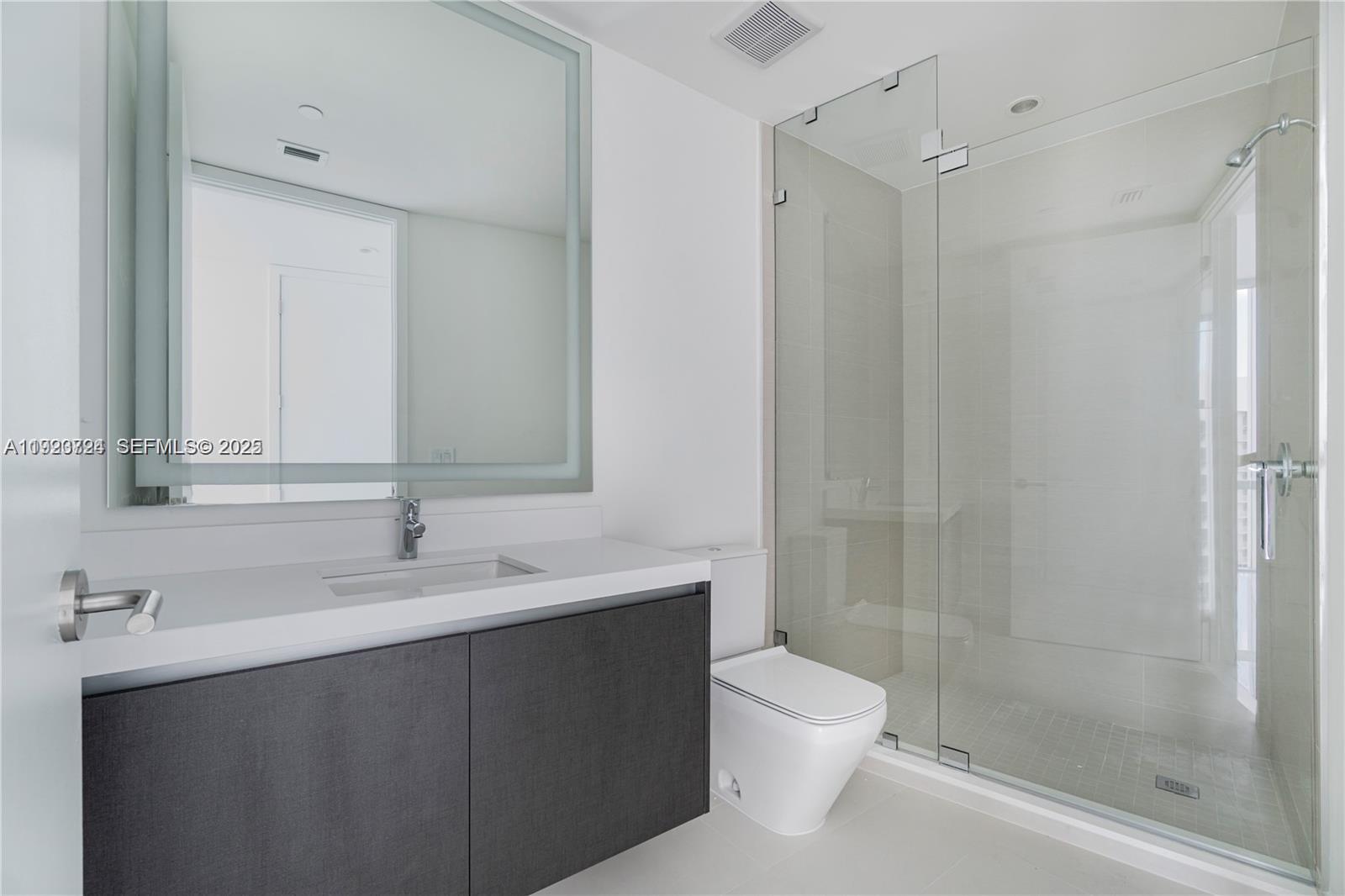 851 NE 1st Ave #4911 Miami, FL 33132