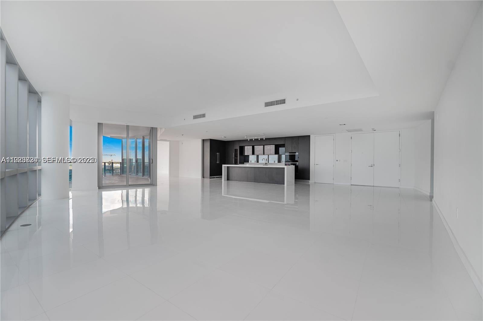 851 NE 1st Ave #4911 Miami, FL 33132