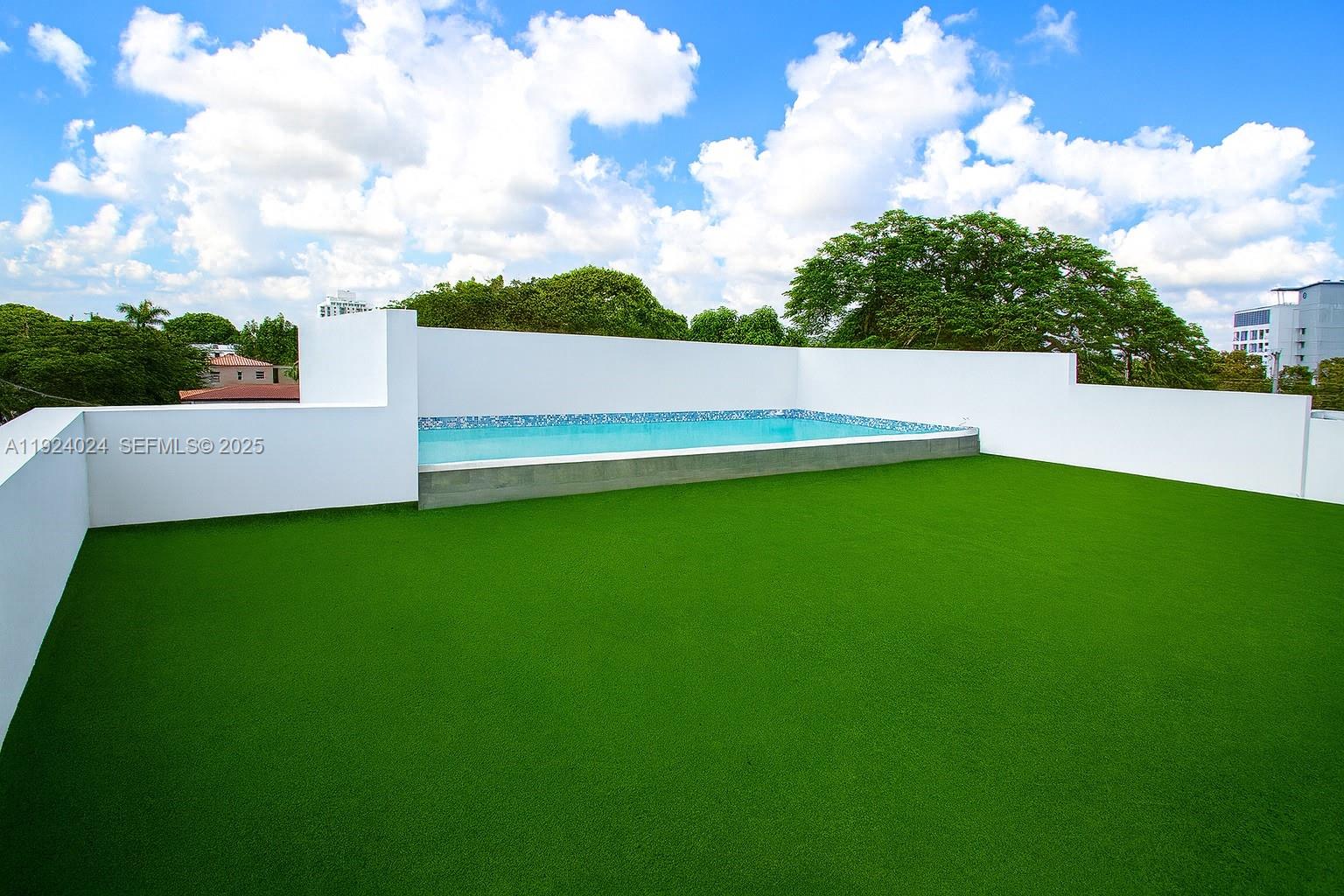 1105 SW 22nd Ter Miami, FL 33129