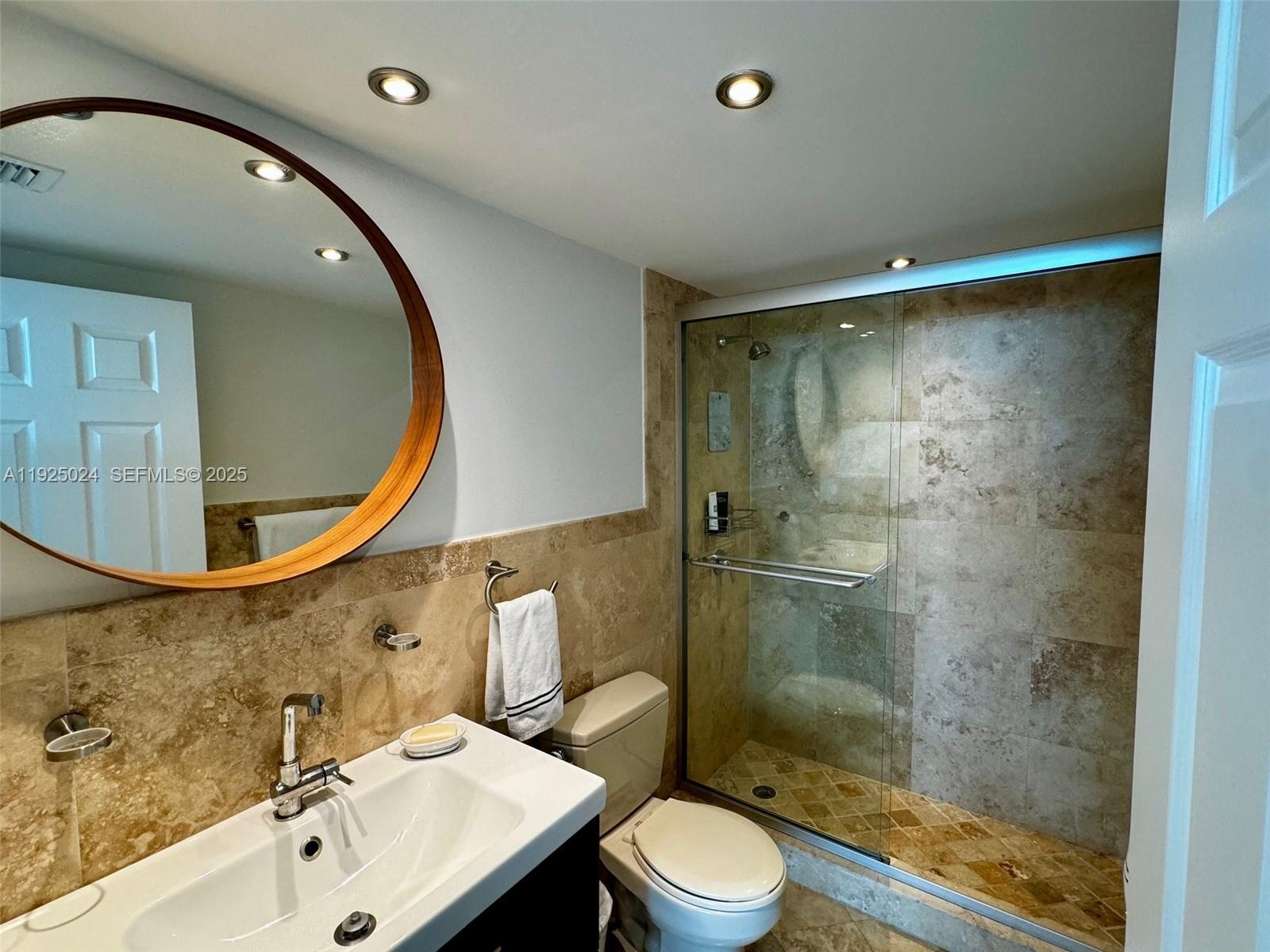 800 Claughton Is Dr #1502 Miami, FL 33131