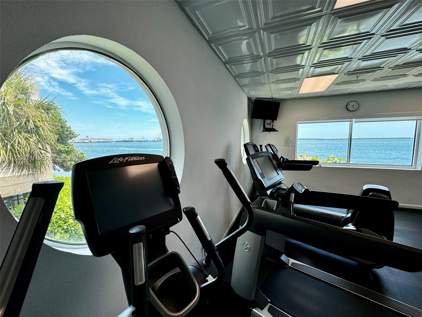 800 Claughton Is Dr #1502 Miami, FL 33131