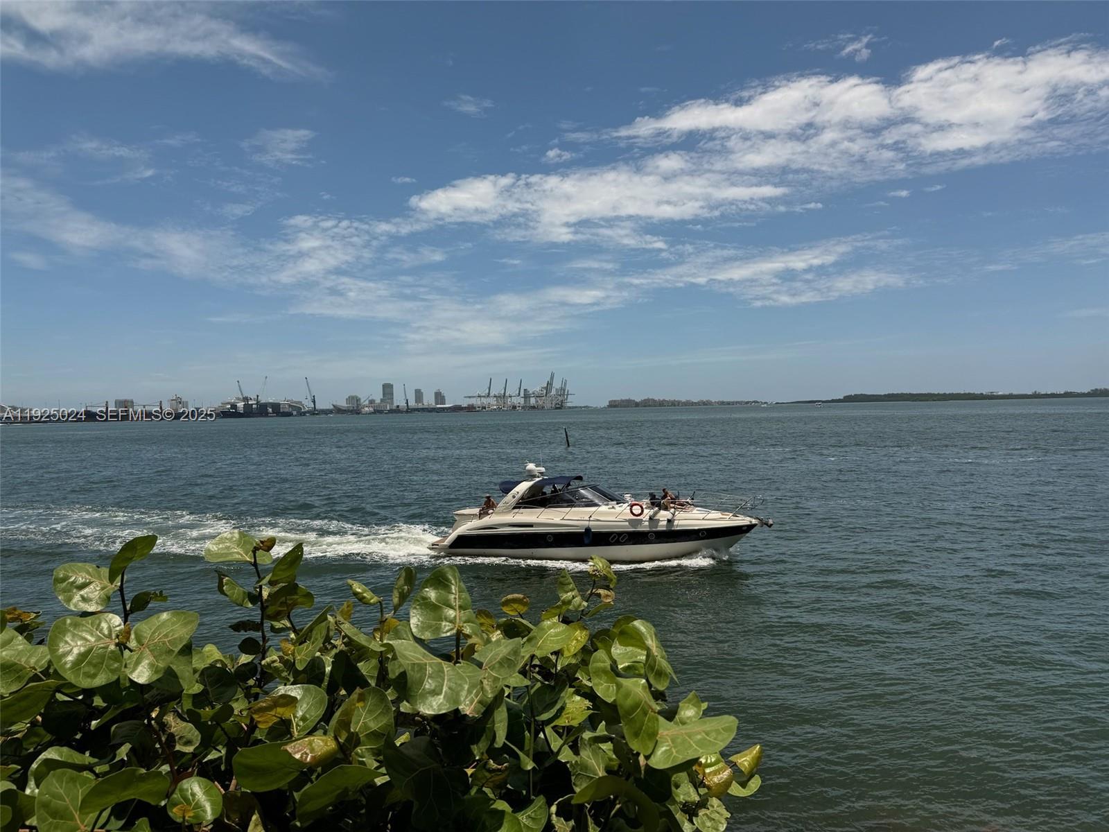 800 Claughton Is Dr #1502 Miami, FL 33131