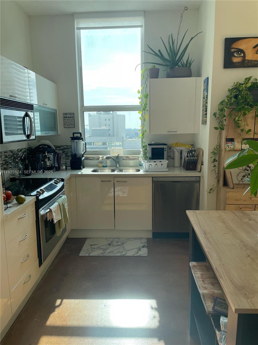 133 NE 2nd Ave #1512 Miami, FL 33132