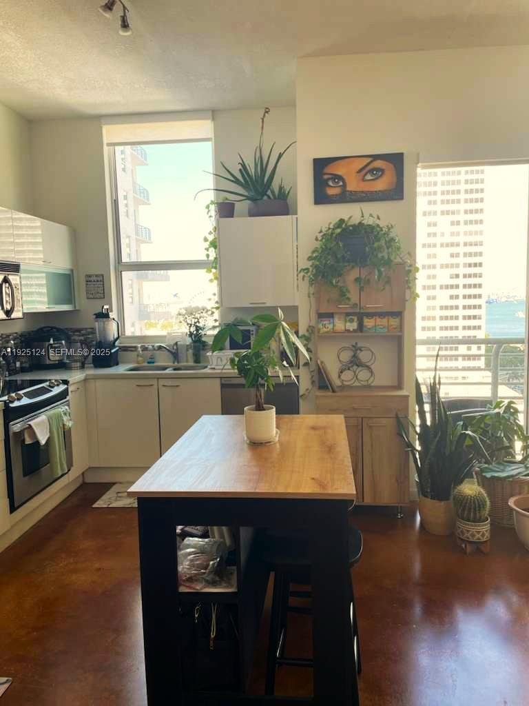 133 NE 2nd Ave #1512 Miami, FL 33132