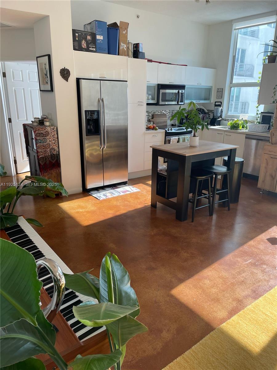 133 NE 2nd Ave #1512 Miami, FL 33132