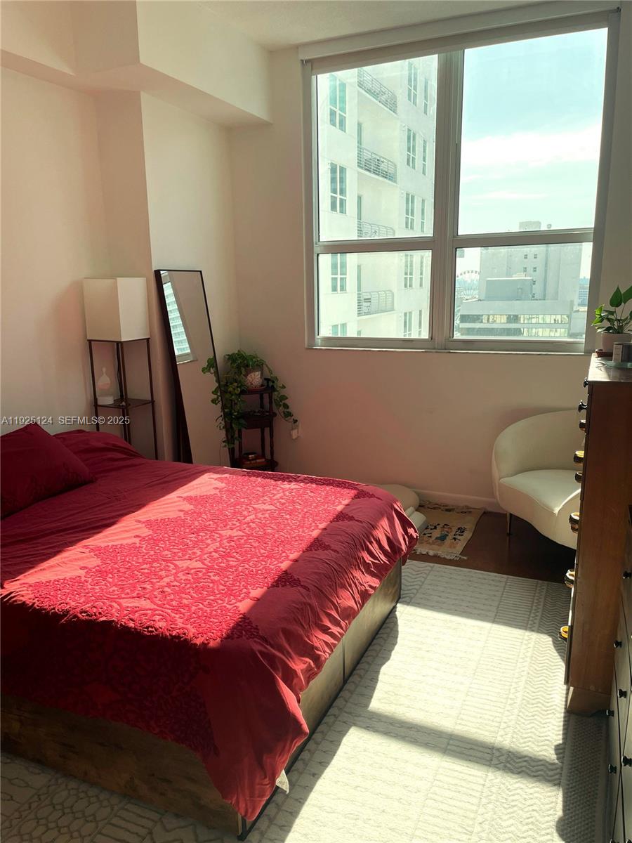 133 NE 2nd Ave #1512 Miami, FL 33132