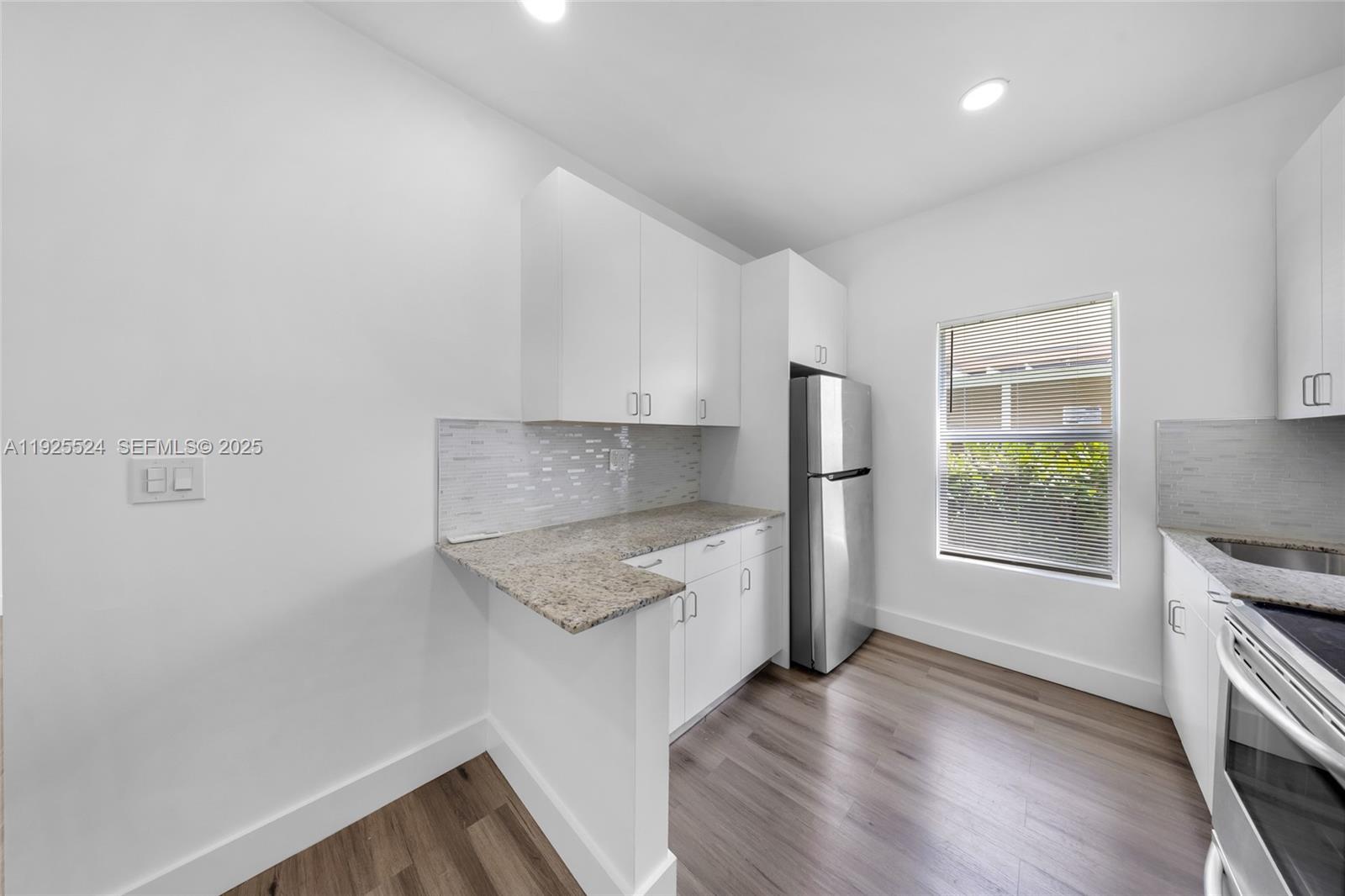 3237 SW 4th St Miami, FL 33135