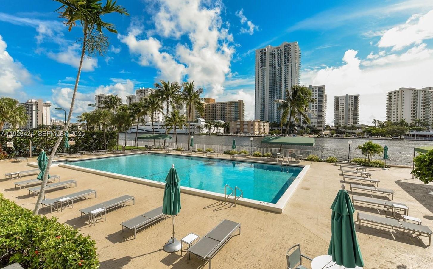 800 Parkview Dr #701 Hallandale Beach, FL 33009