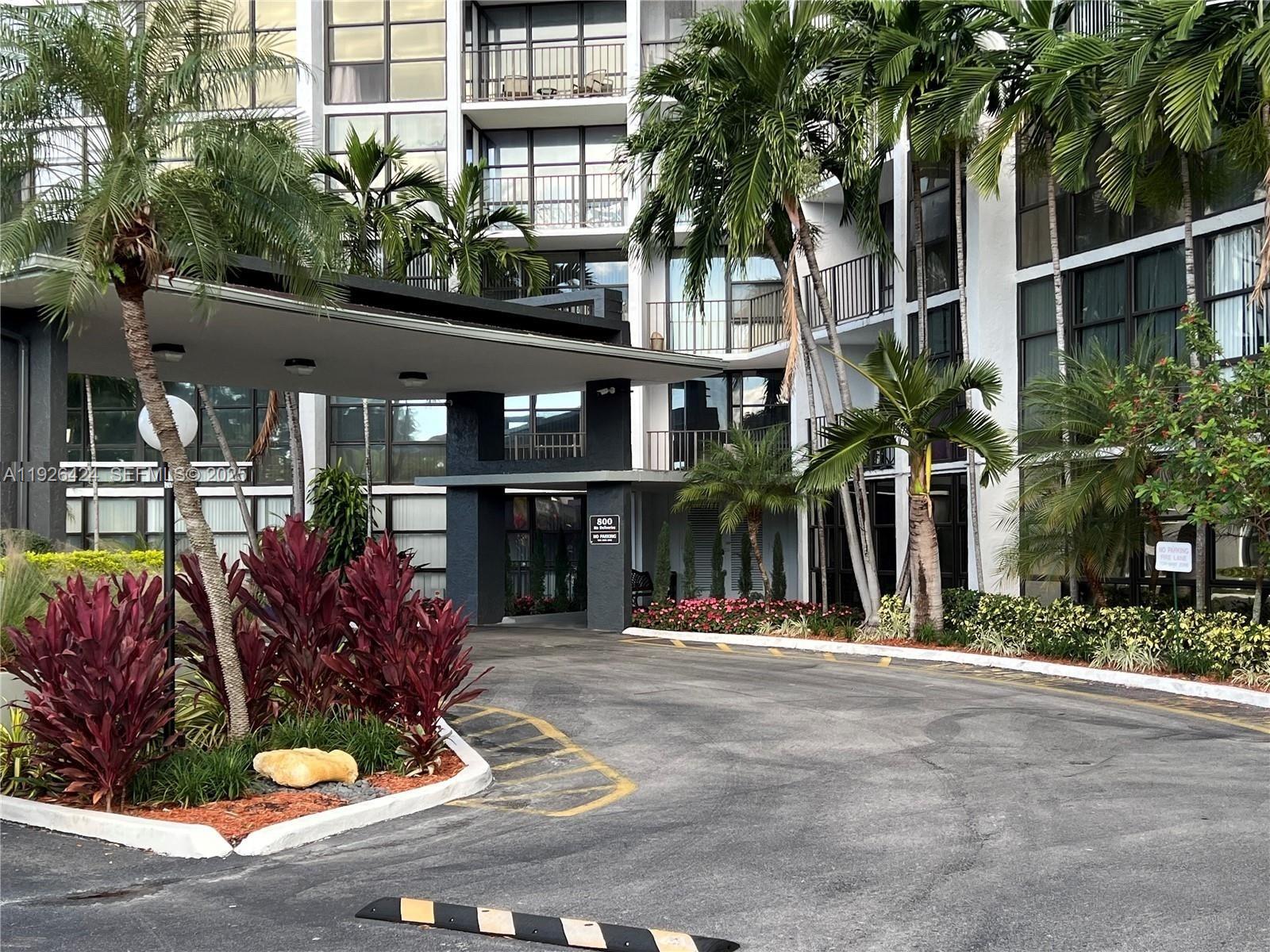 800 Parkview Dr #701 Hallandale Beach, FL 33009