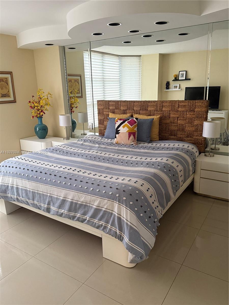 3530 Mystic Pointe Dr #2303 Aventura, FL 33180