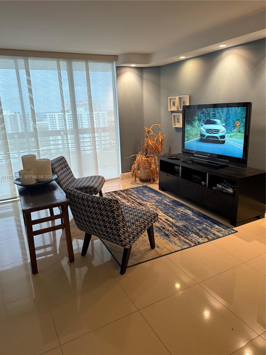 3530 Mystic Pointe Dr #2303 Aventura, FL 33180