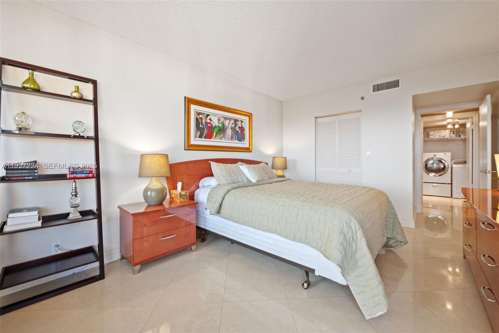 3598 Yacht Clb Dr #1804 Aventura, FL 33180