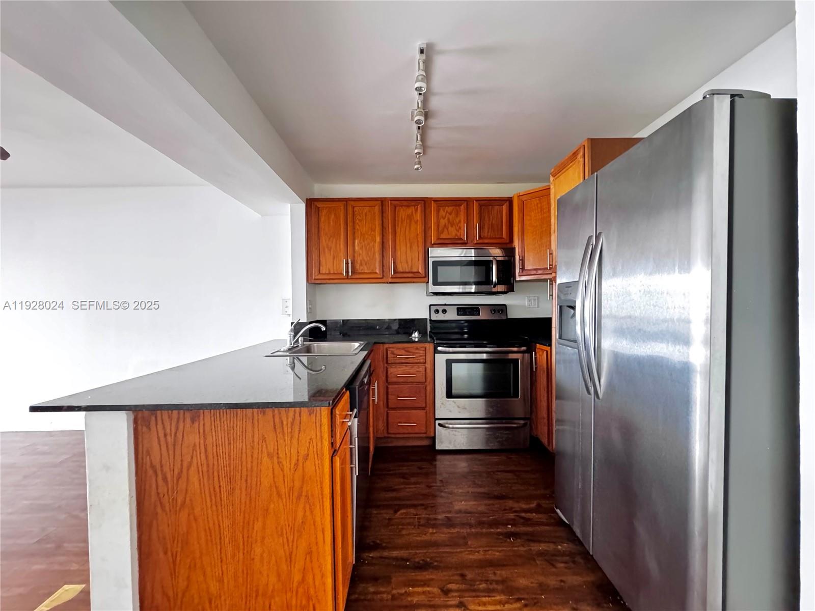 833 West Ave #302 Miami Beach, FL 33139