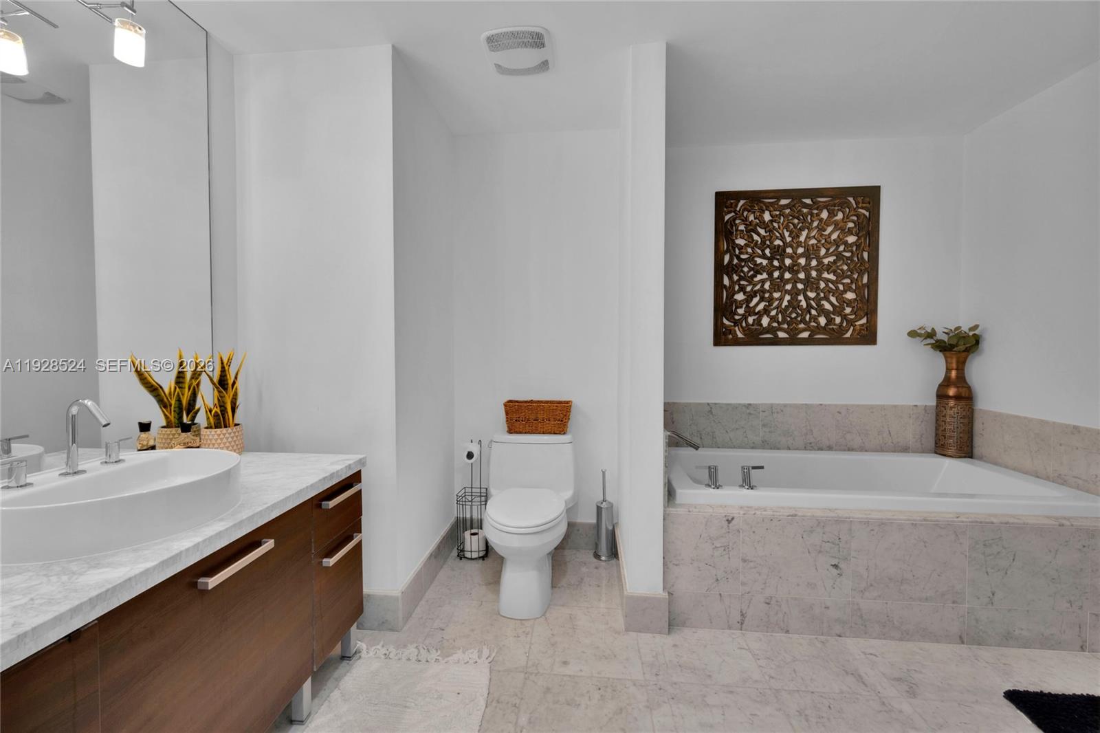 image Vizcayne South Condo13