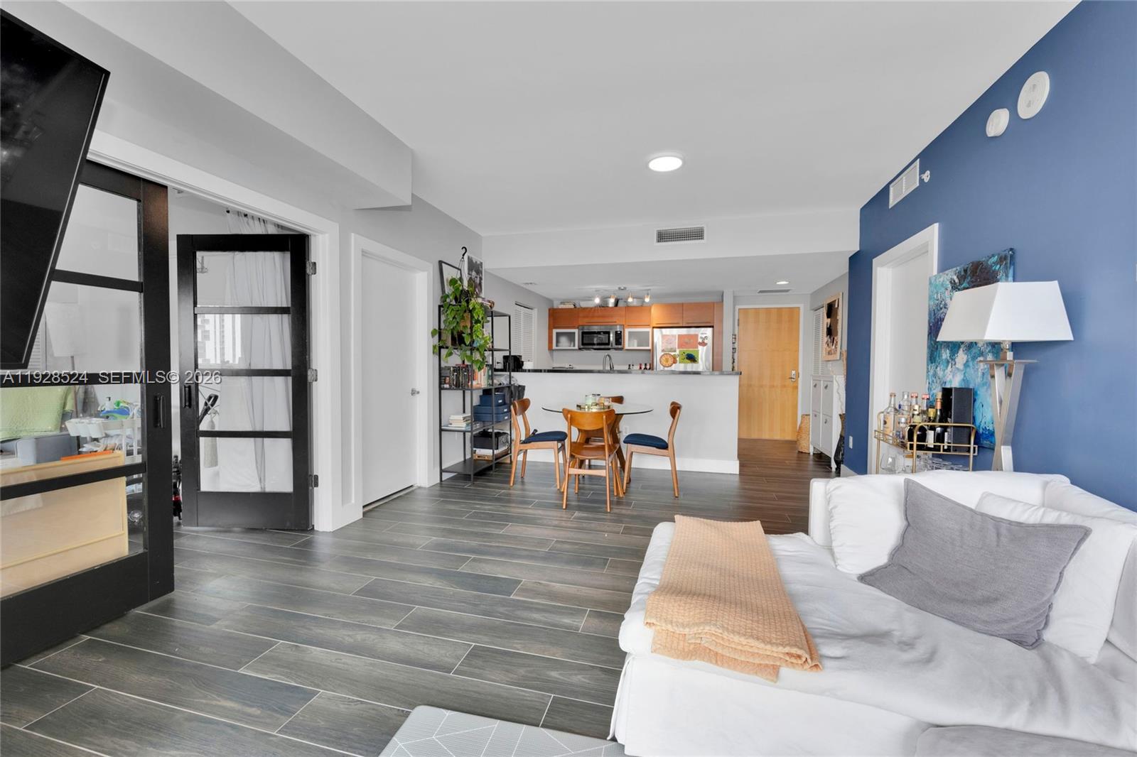 image Vizcayne South Condo4