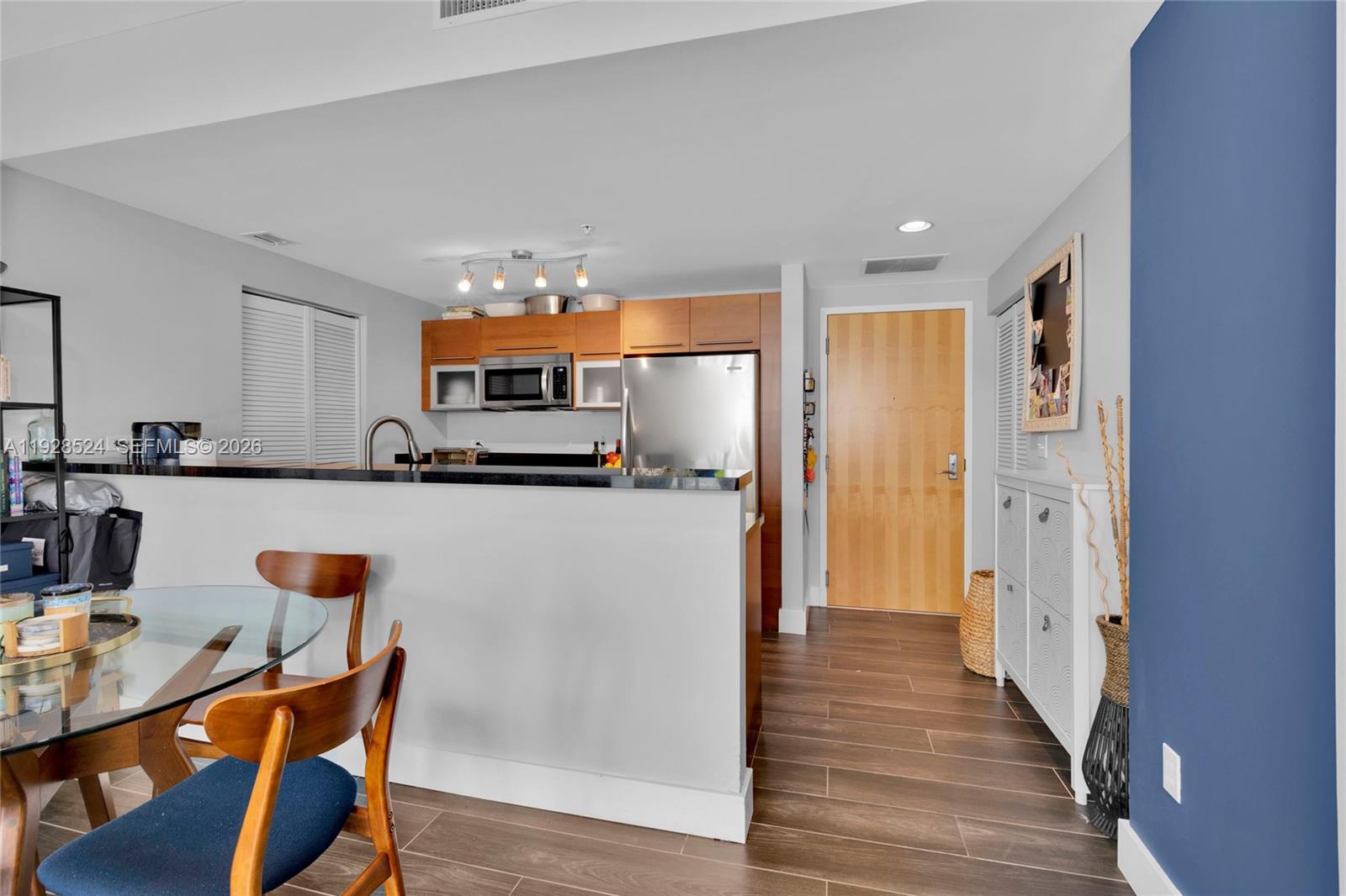 image Vizcayne South Condo5