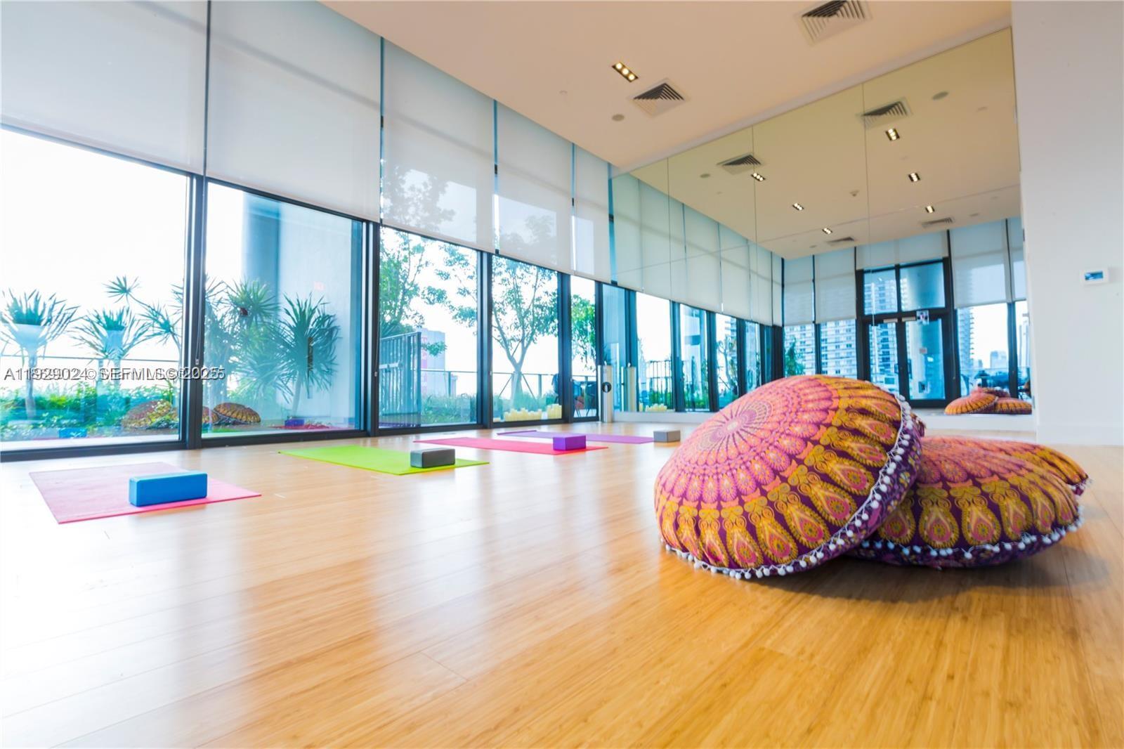 1600 NE 1st Ave #3012 Miami, FL 33132