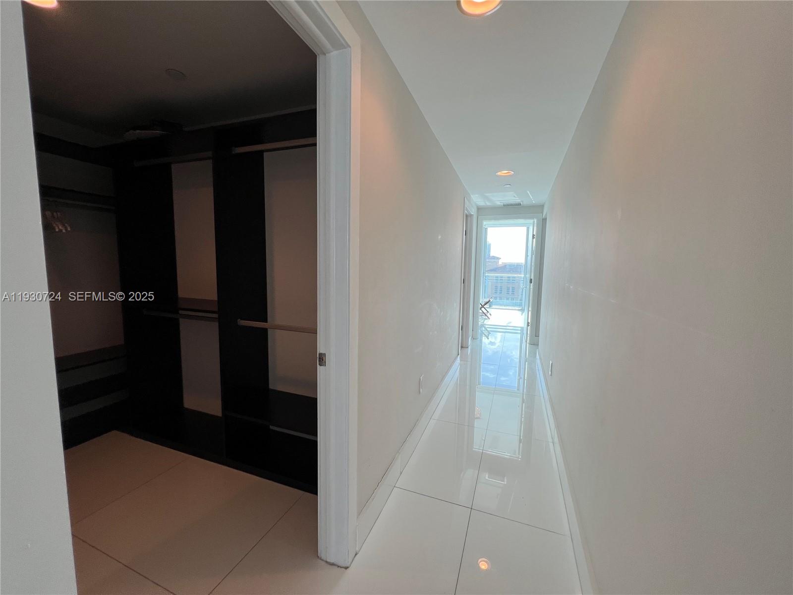 2950 NE 188th St #531 Aventura, FL 33180