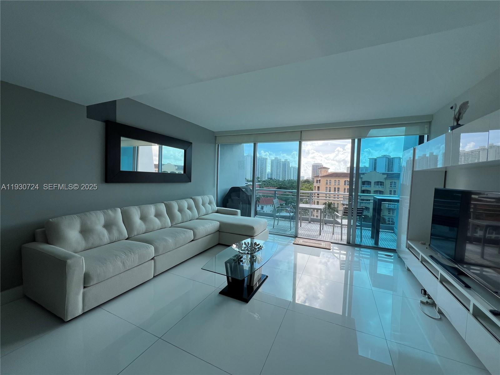 2950 NE 188th St #531 Aventura, FL 33180