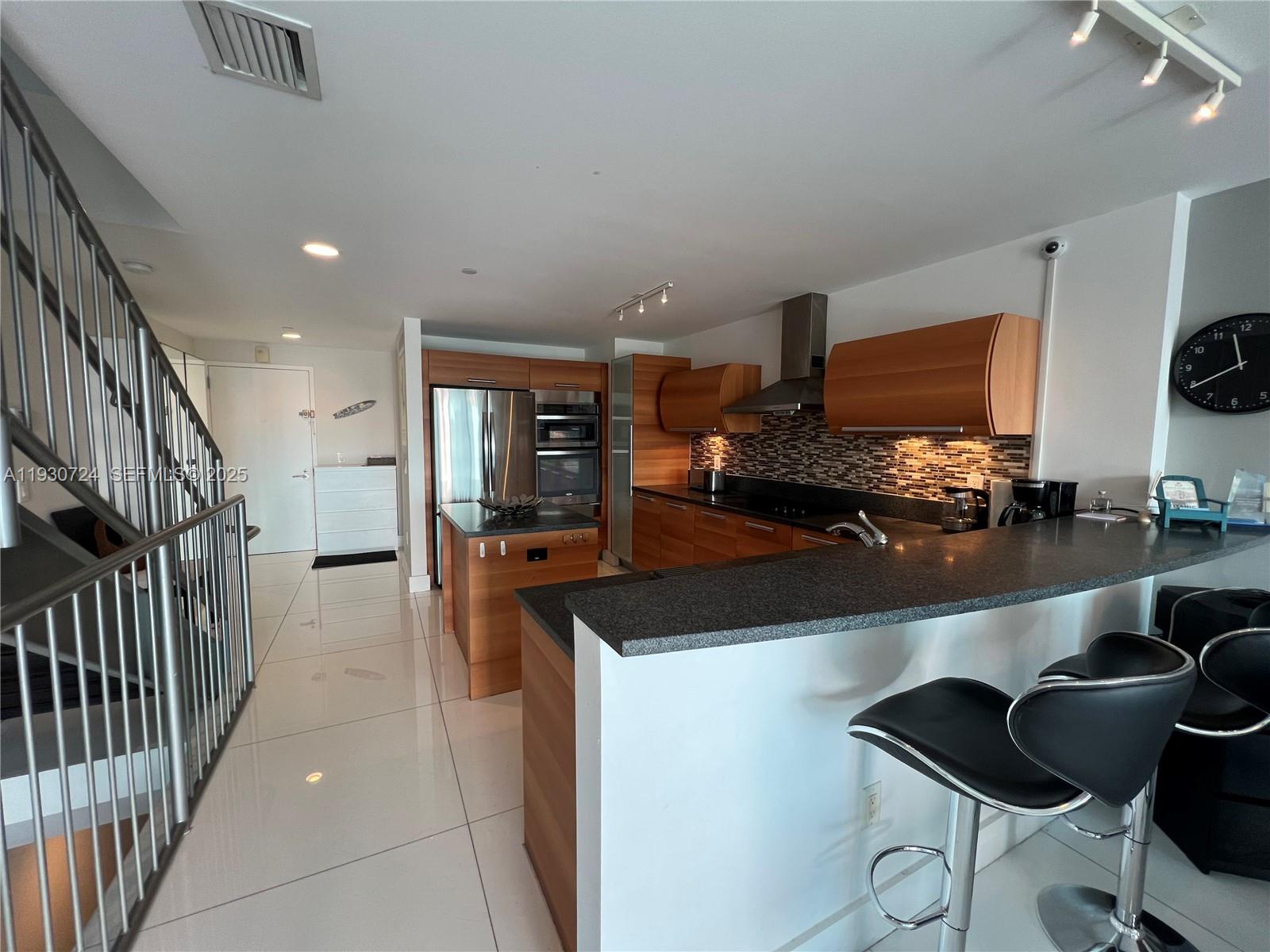 2950 NE 188th St #531 Aventura, FL 33180