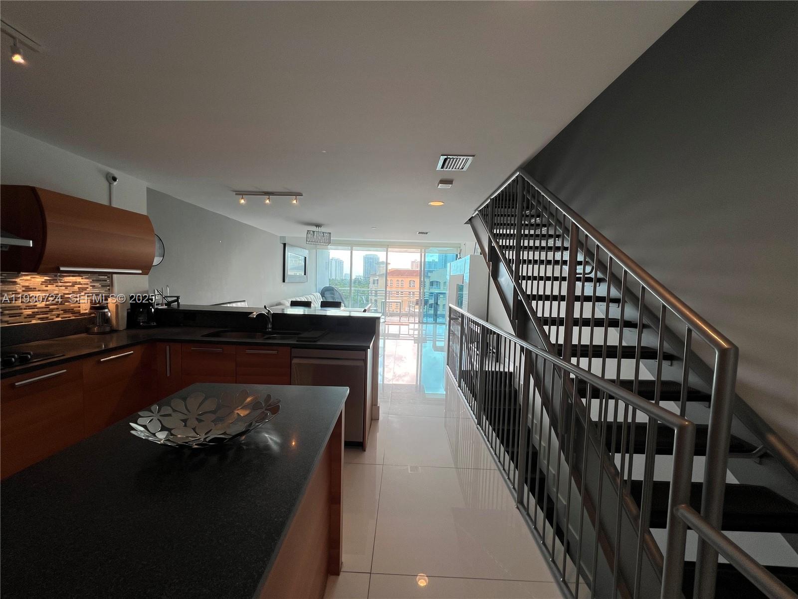 2950 NE 188th St #531 Aventura, FL 33180