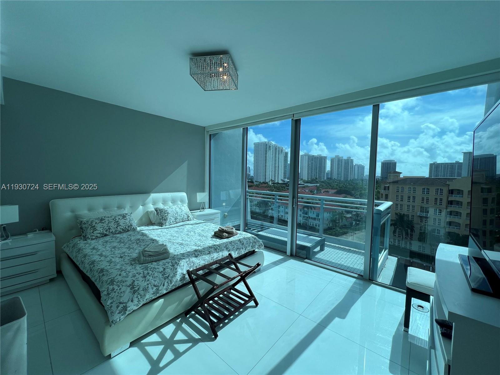 2950 NE 188th St #531 Aventura, FL 33180