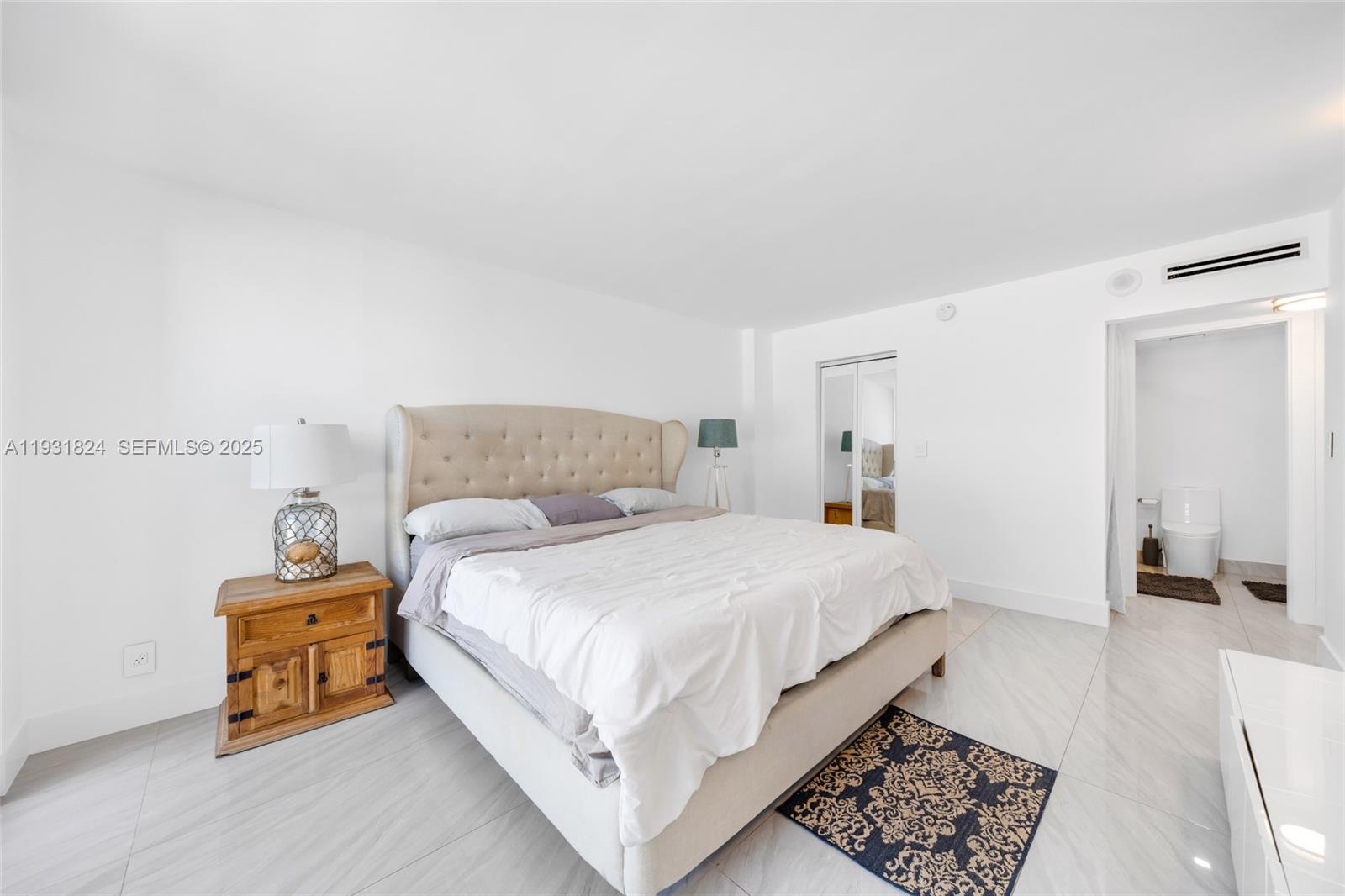 Undisclosed Address Miami Beach, FL 33140