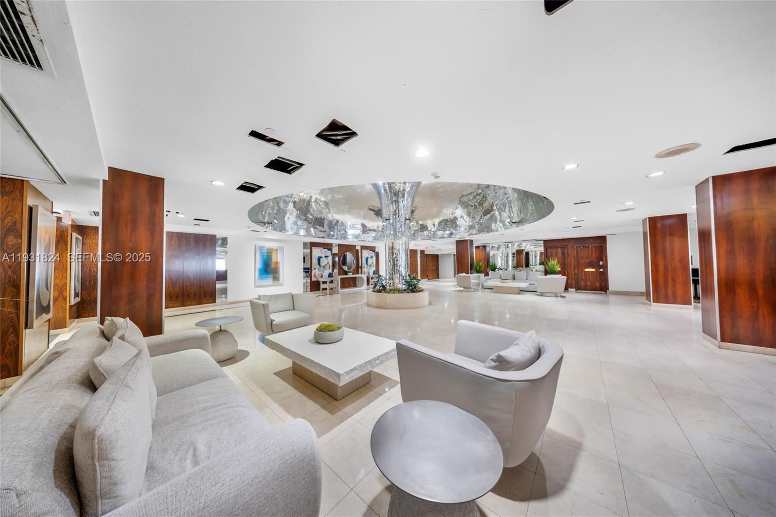 Undisclosed Address Miami Beach, FL 33140