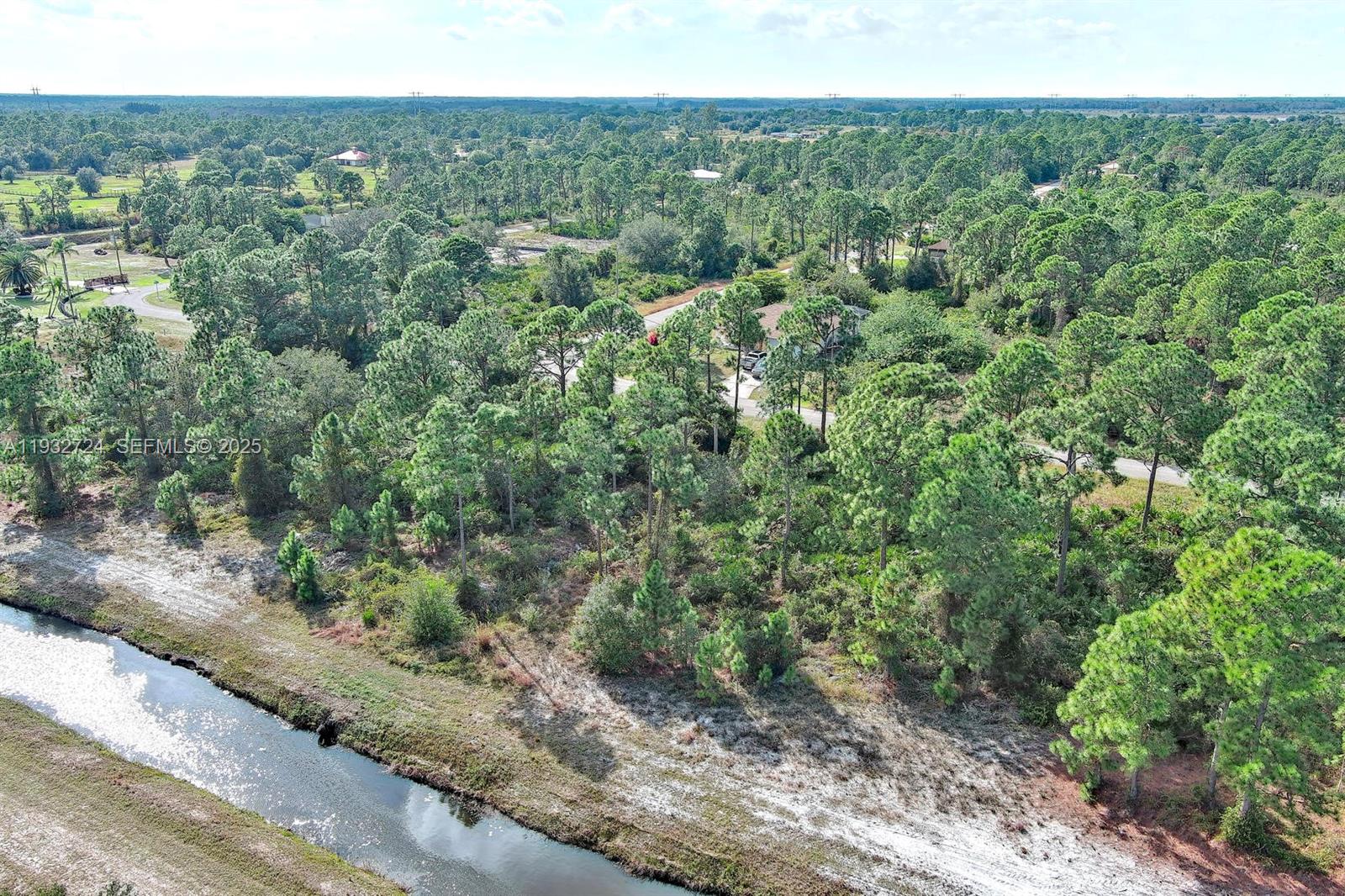 1261 Naples Ave S Fort Myers, FL 33913