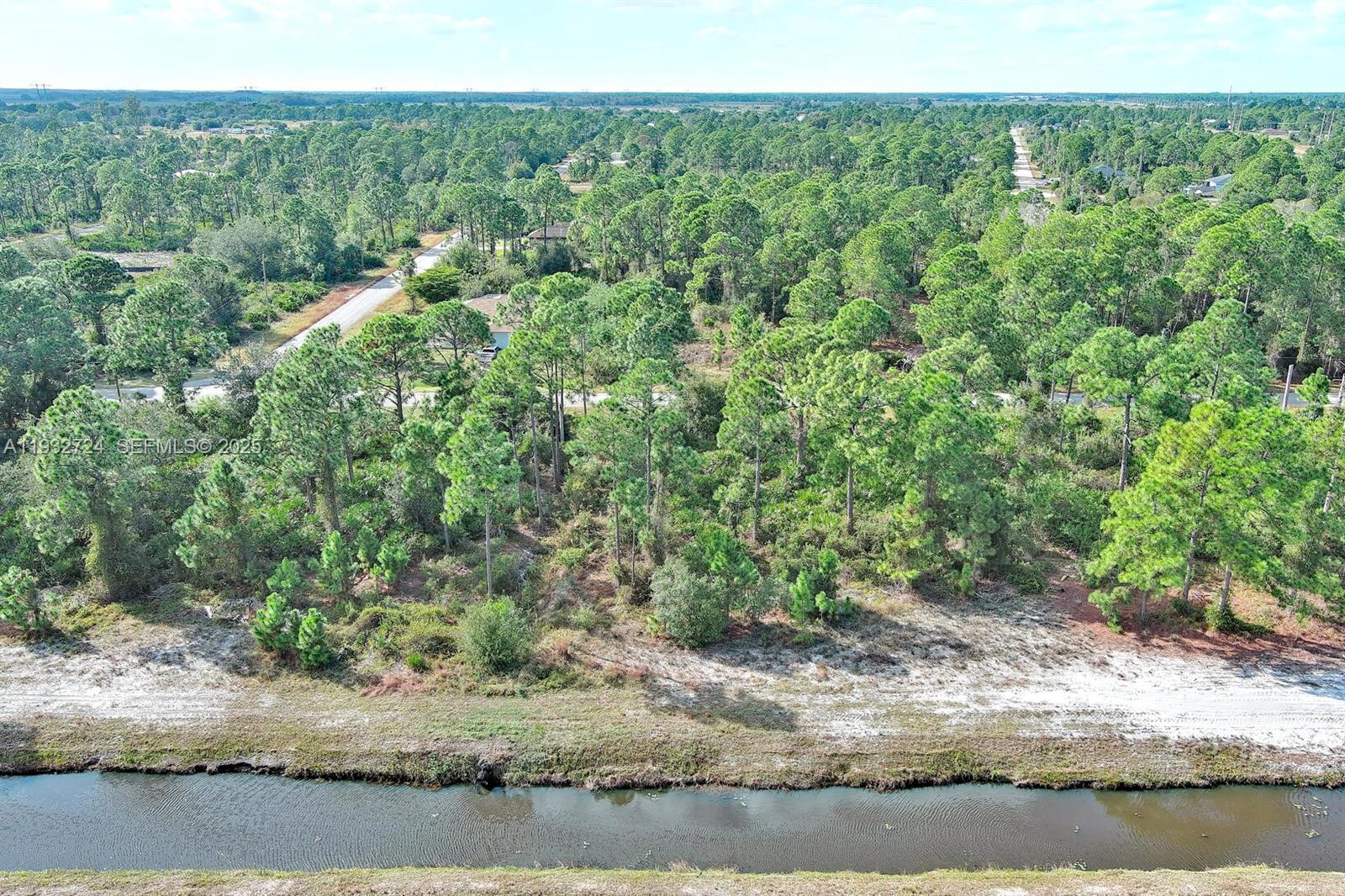 1261 Naples Ave S Fort Myers, FL 33913