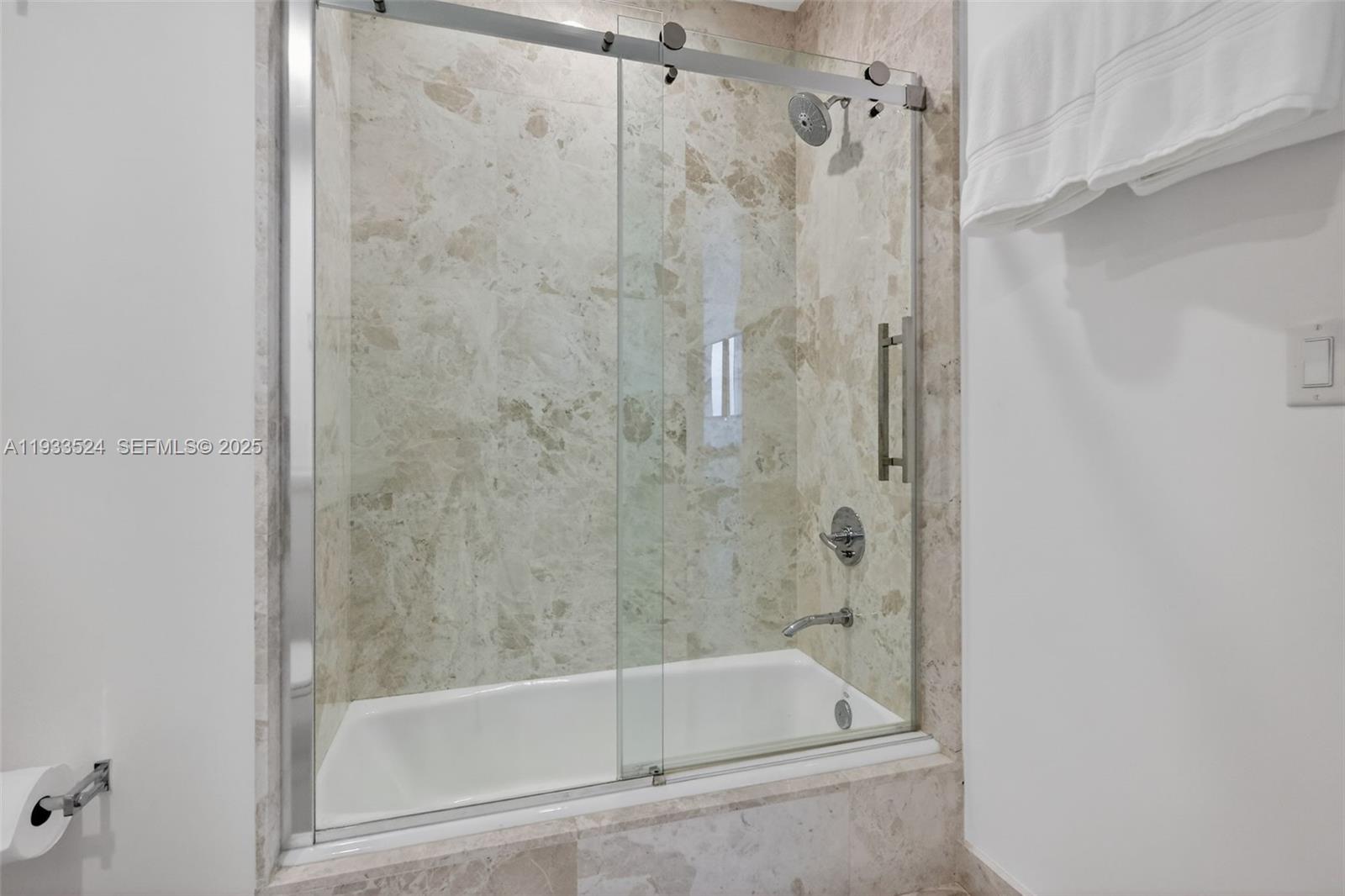 4100 Island Blvd #1403 Aventura, FL 33160