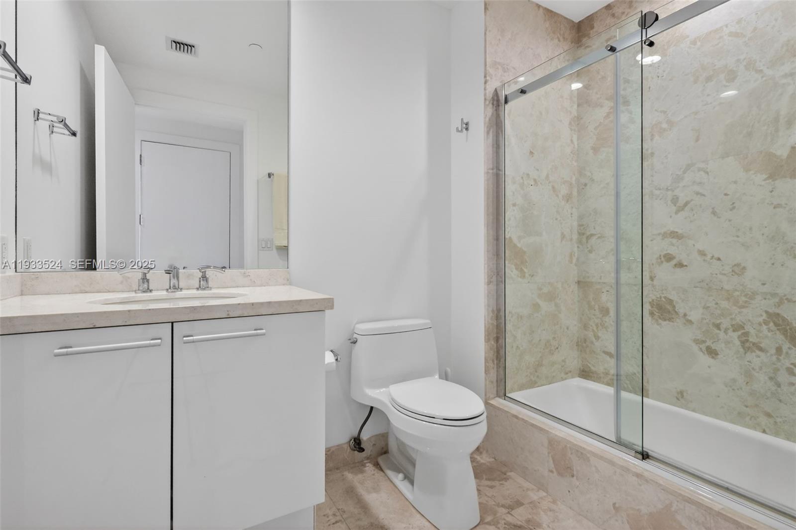 4100 Island Blvd #1403 Aventura, FL 33160