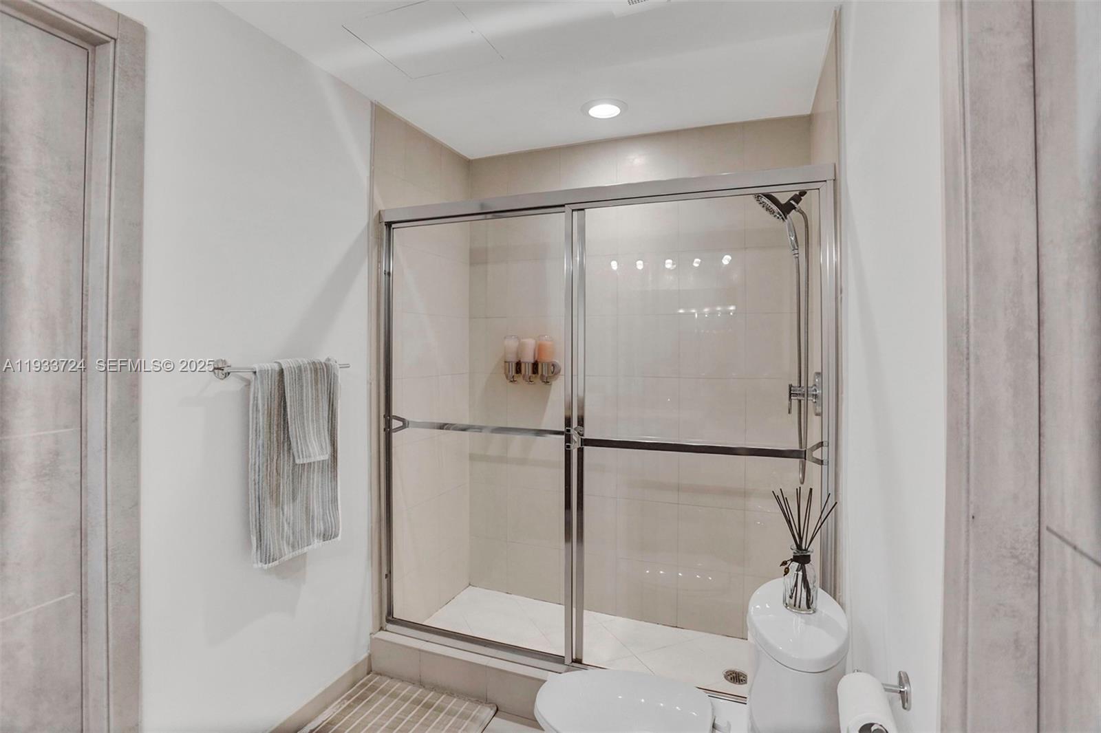 3029 NE 188th St #814 Aventura, FL 33180