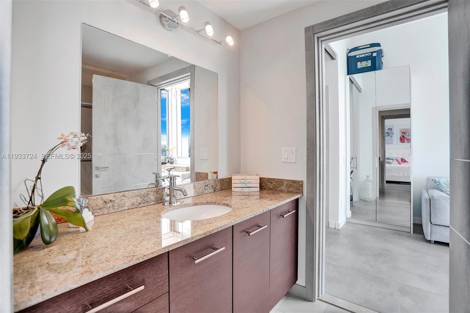 3029 NE 188th St #814 Aventura, FL 33180