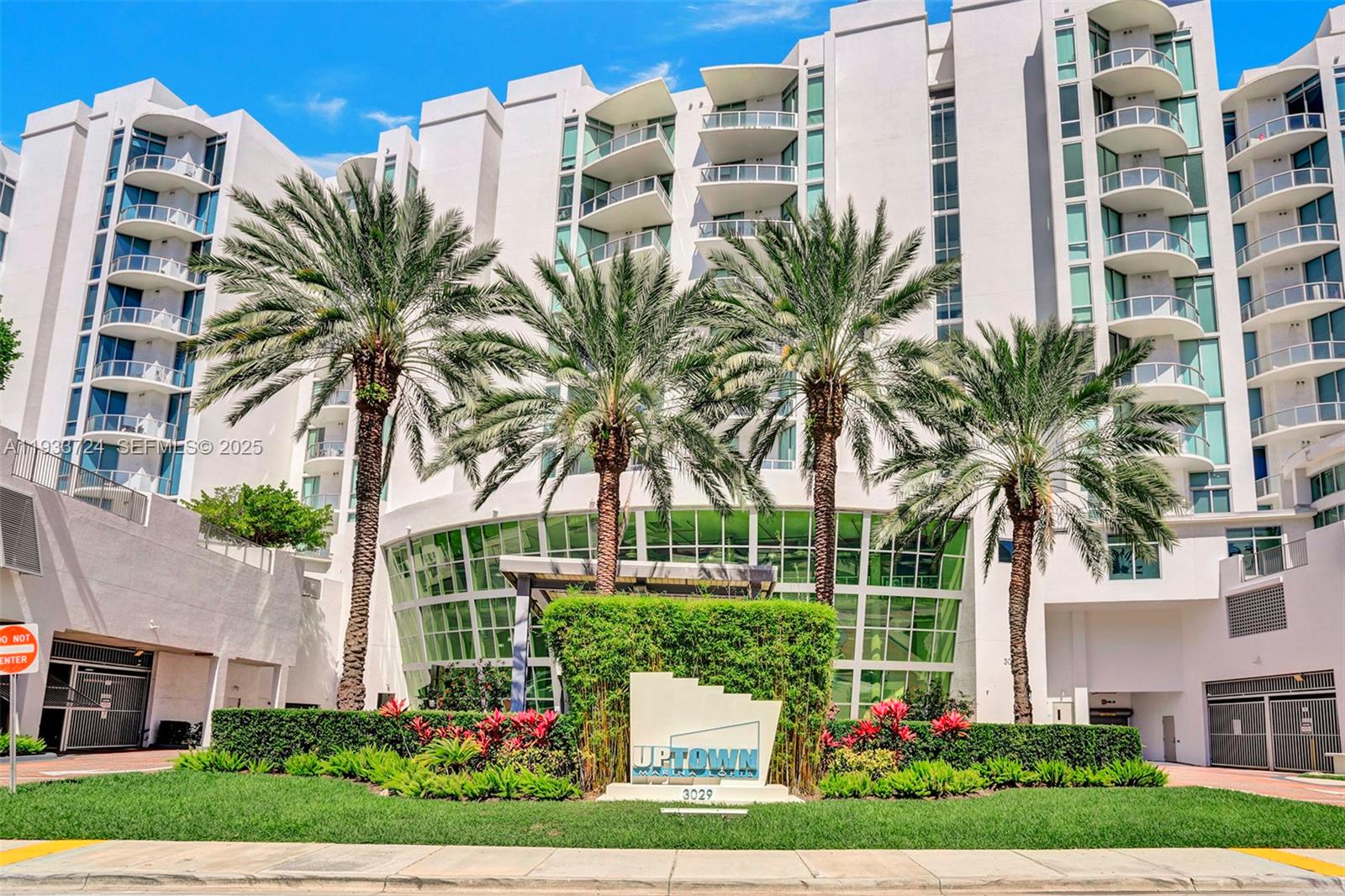 3029 NE 188th St #814 Aventura, FL 33180