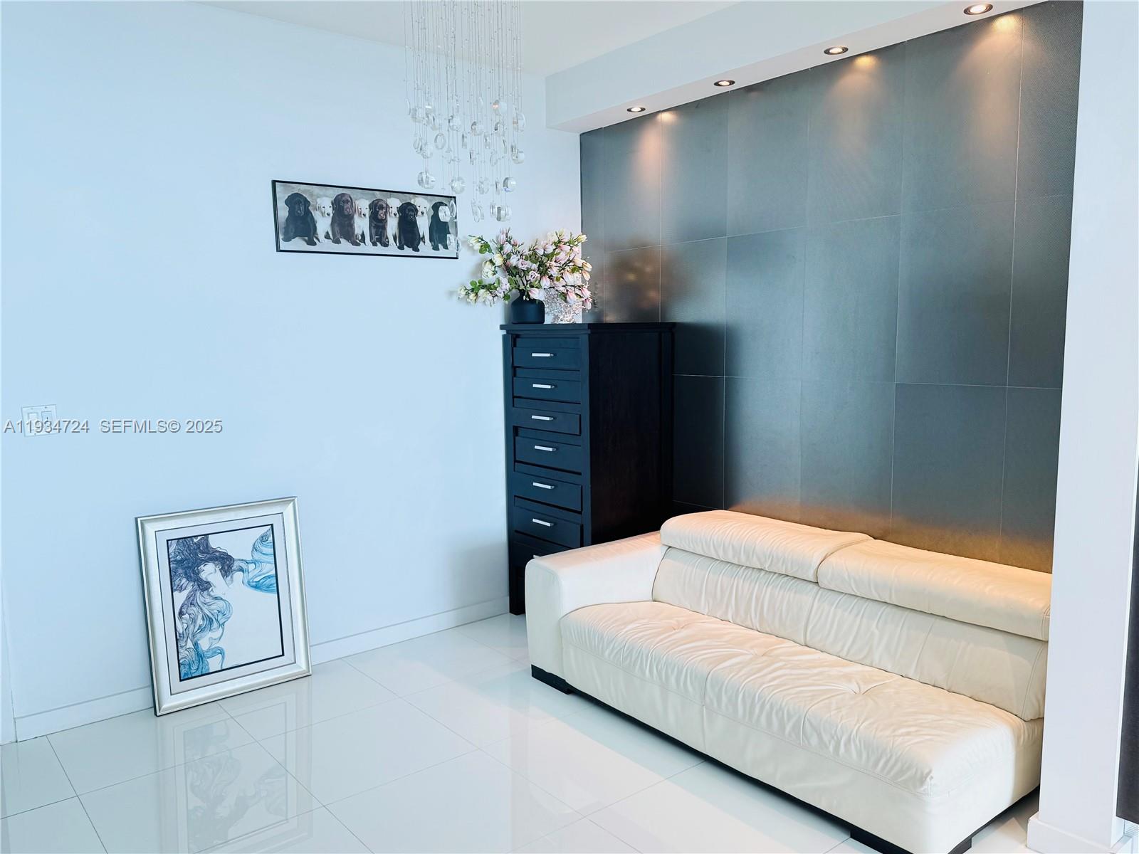 900 Biscayne Blvd #4504 Miami, FL 33132