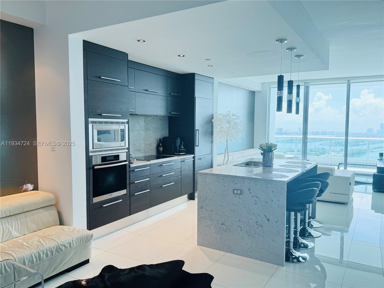 900 Biscayne Blvd #4504 Miami, FL 33132