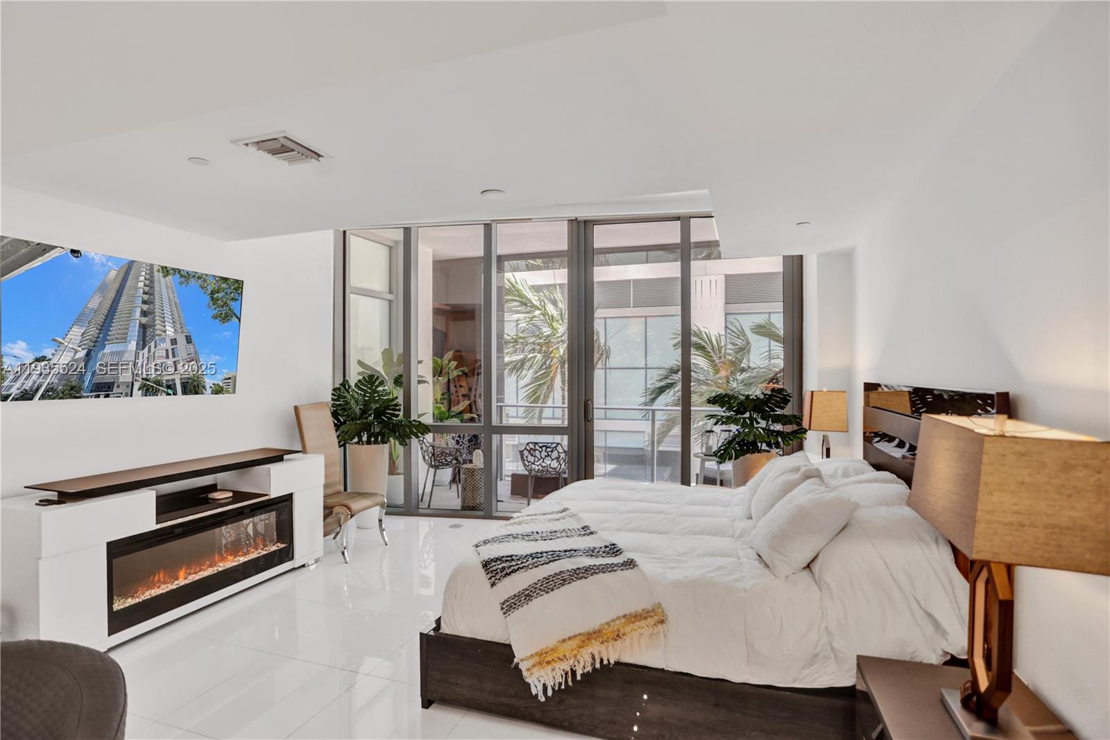 image Paramount Miami Worldcenter9