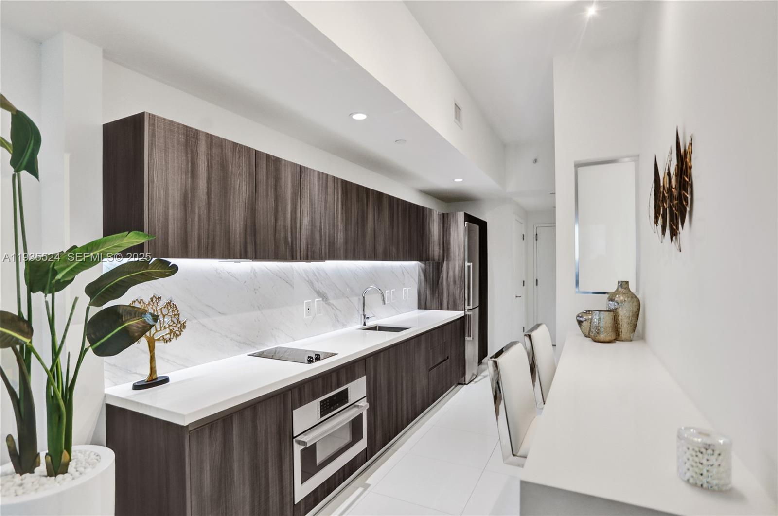 image Paramount Miami Worldcenter1