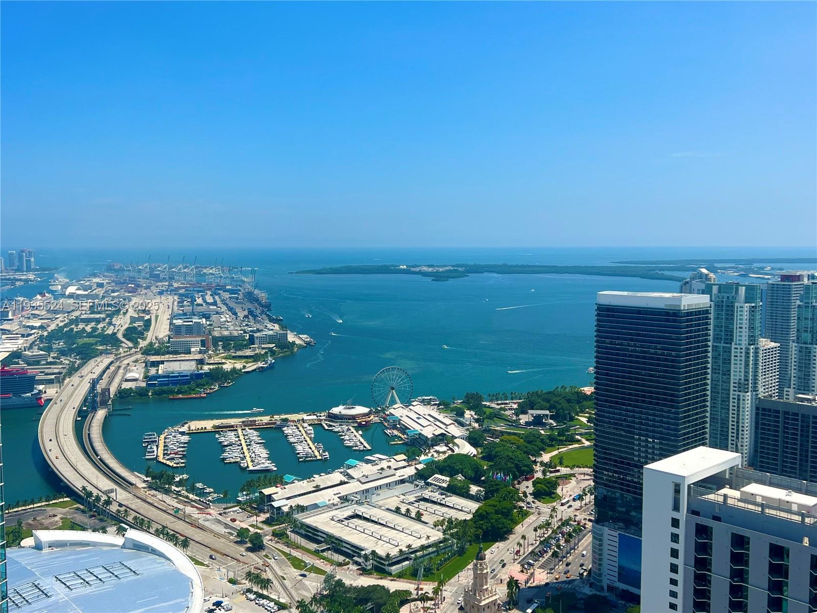 image Paramount Miami Worldcenter36