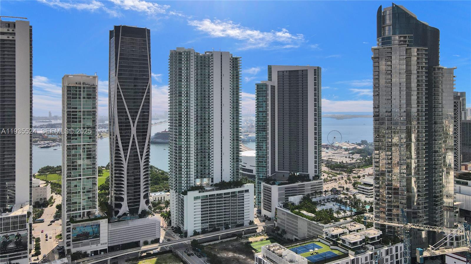 image Paramount Miami Worldcenter43